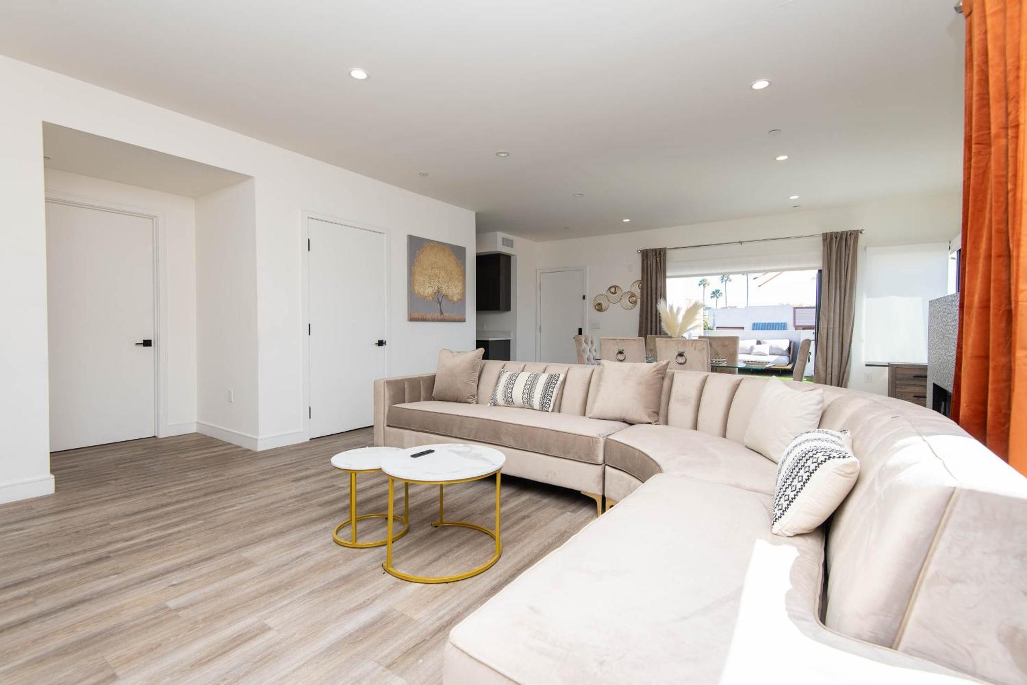 Regency Modern Apartments Glendale Exterior foto